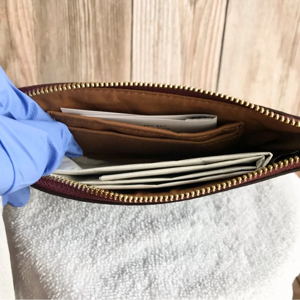🆕 Coach Corner Zip Wristlet